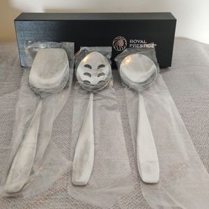 ROYAL PRESTIGE SERVING  SET